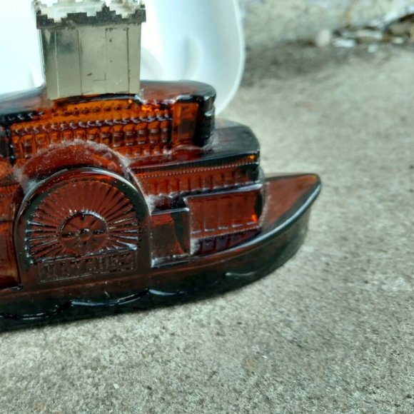 Vintage Avon "NATCHEZ Decanter Steamboat Glass - Picture 6 of 12